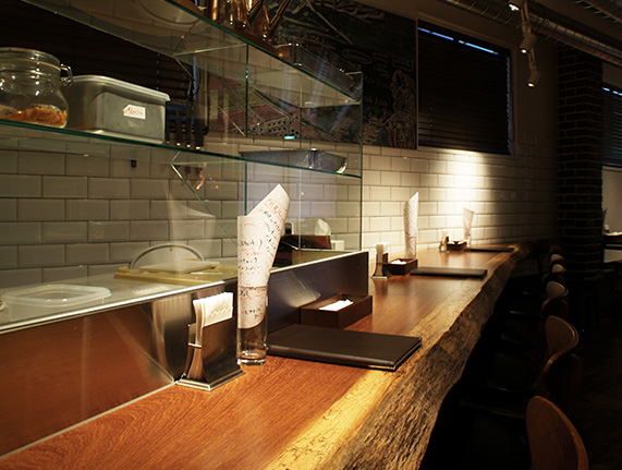 カウンター席